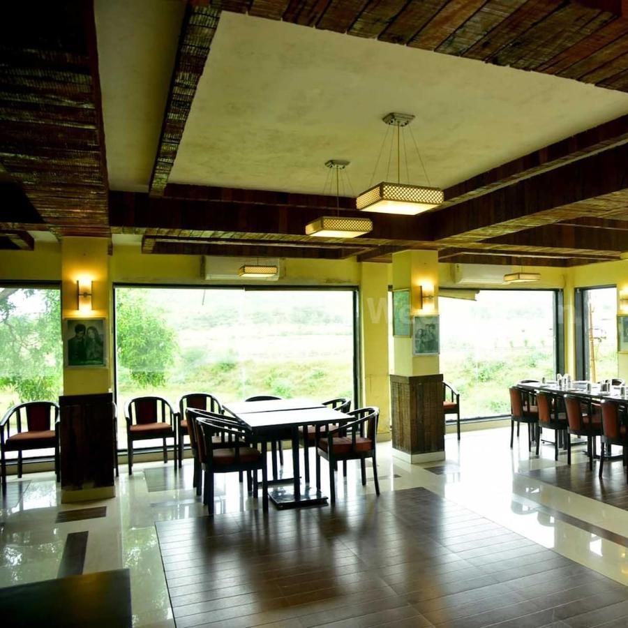 Hotel Complimentary Water Park Igatpuri Esterno foto