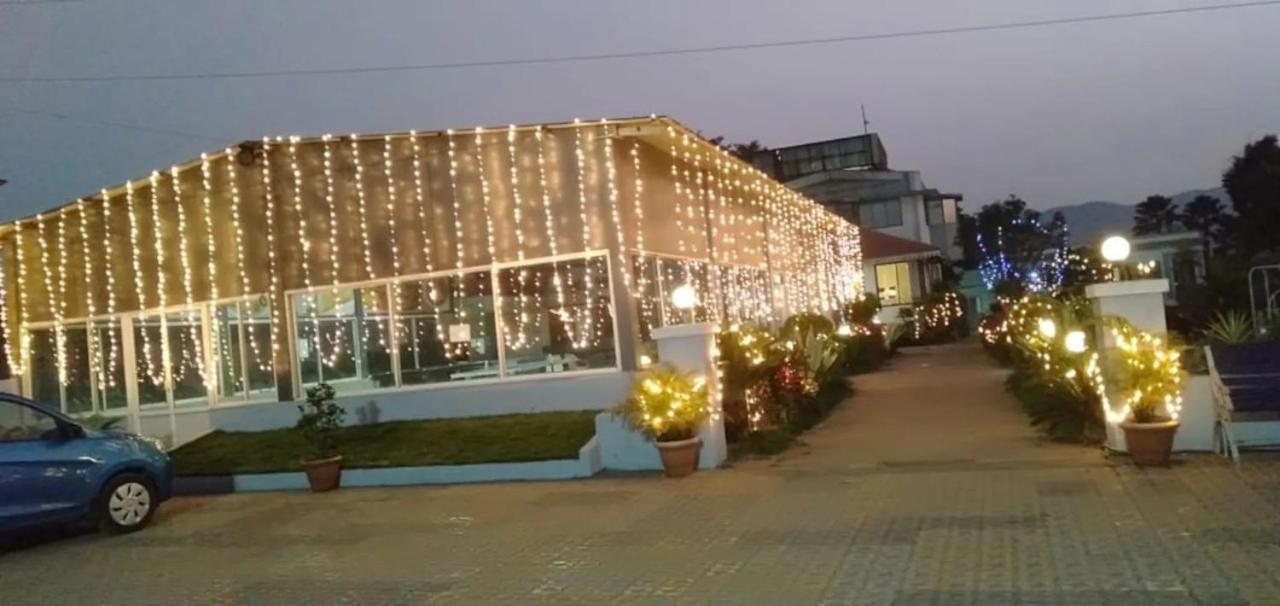 Hotel Complimentary Water Park Igatpuri Esterno foto