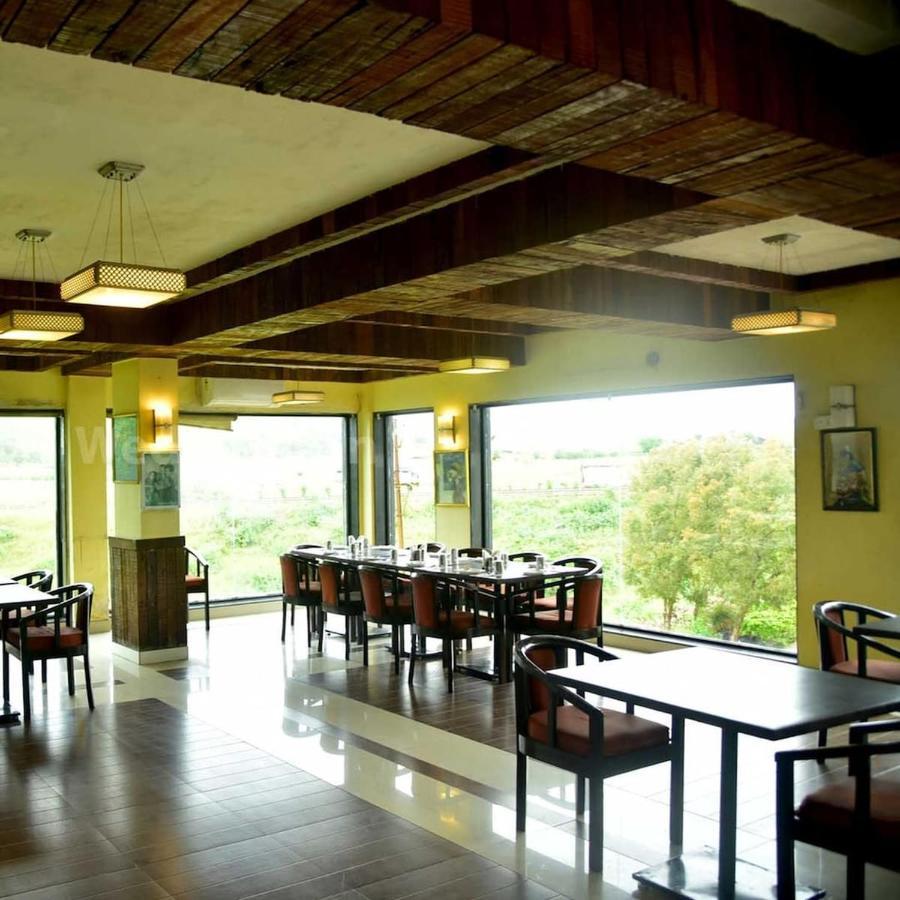 Hotel Complimentary Water Park Igatpuri Esterno foto